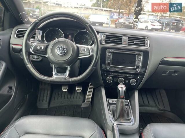 Чорний Фольксваген Джетта, об'ємом двигуна 2 л та пробігом 111 тис. км за 9900 $, фото 15 на Automoto.ua