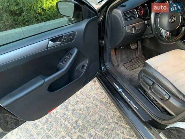 Чорний Фольксваген Джетта, об'ємом двигуна 1.8 л та пробігом 102 тис. км за 11500 $, фото 13 на Automoto.ua