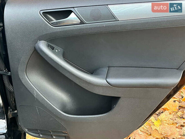 Черный Фольксваген Джетта, объемом двигателя 1.8 л и пробегом 151 тыс. км за 8490 $, фото 18 на Automoto.ua