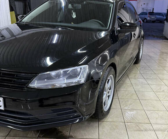 Черный Фольксваген Джетта, объемом двигателя 1.97 л и пробегом 195 тыс. км за 10800 $, фото 2 на Automoto.ua