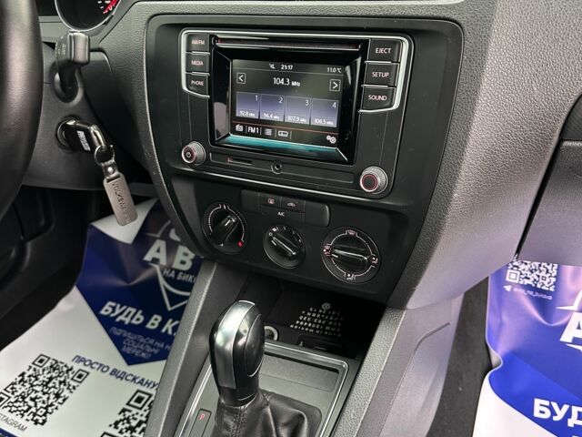 Черный Фольксваген Джетта, объемом двигателя 1.4 л и пробегом 156 тыс. км за 9900 $, фото 10 на Automoto.ua