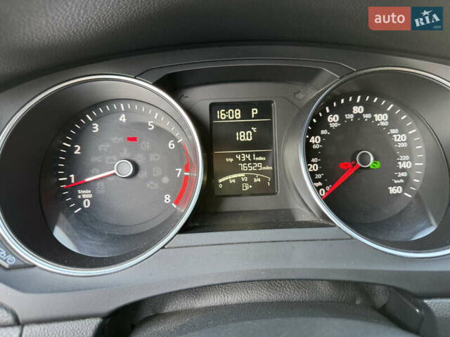 Черный Фольксваген Джетта, объемом двигателя 1.4 л и пробегом 123 тыс. км за 9600 $, фото 6 на Automoto.ua