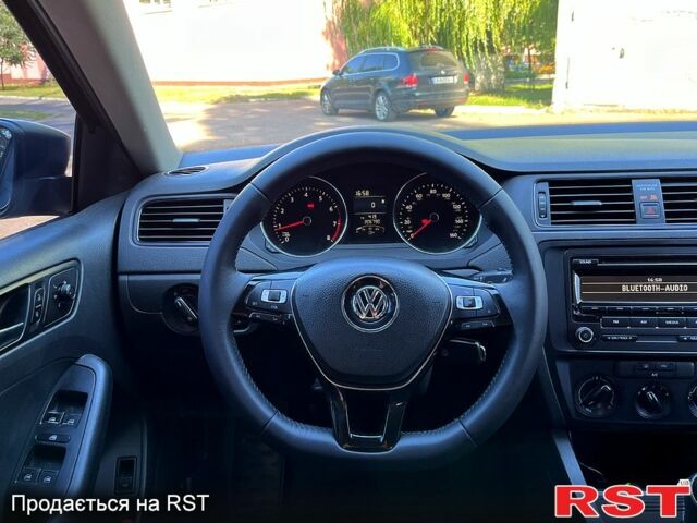 Черный Фольксваген Джетта, объемом двигателя 2 л и пробегом 209 тыс. км за 9300 $, фото 5 на Automoto.ua