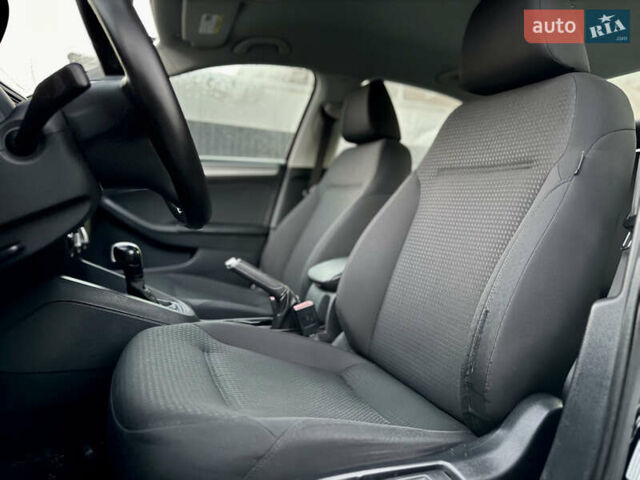 Черный Фольксваген Джетта, объемом двигателя 1.8 л и пробегом 149 тыс. км за 8500 $, фото 24 на Automoto.ua