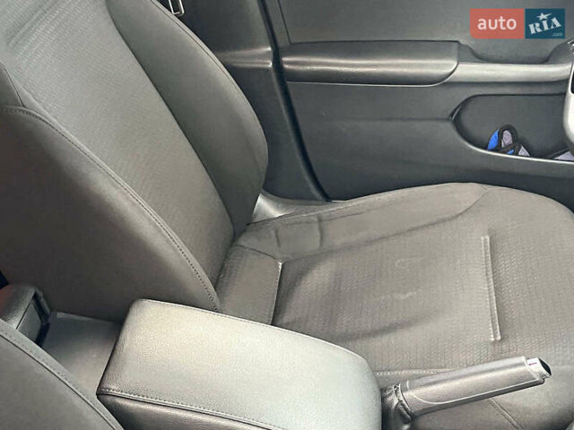 Черный Фольксваген Джетта, объемом двигателя 1.8 л и пробегом 151 тыс. км за 8490 $, фото 16 на Automoto.ua