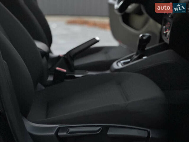 Черный Фольксваген Джетта, объемом двигателя 1.8 л и пробегом 149 тыс. км за 8500 $, фото 27 на Automoto.ua