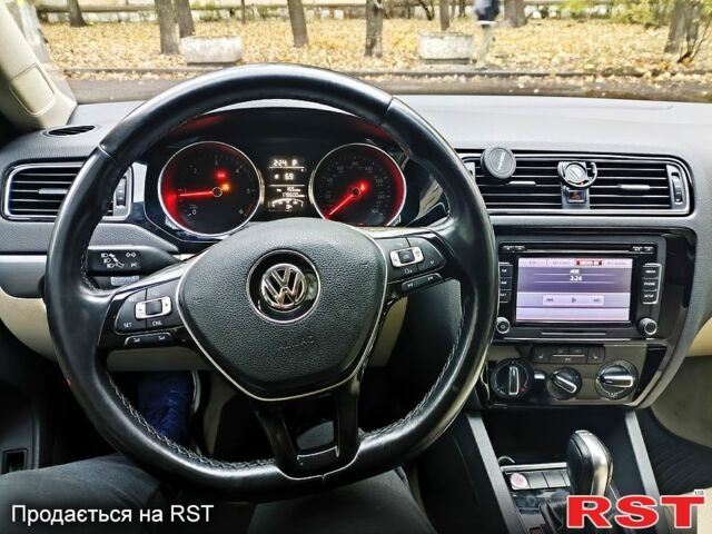 Черный Фольксваген Джетта, объемом двигателя 2 л и пробегом 270 тыс. км за 9400 $, фото 10 на Automoto.ua