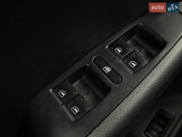 Черный Фольксваген Джетта, объемом двигателя 1.8 л и пробегом 202 тыс. км за 10999 $, фото 17 на Automoto.ua