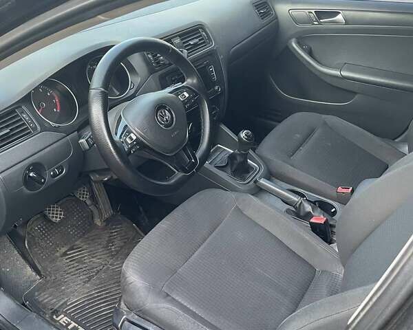 Черный Фольксваген Джетта, объемом двигателя 1.98 л и пробегом 196 тыс. км за 8000 $, фото 9 на Automoto.ua