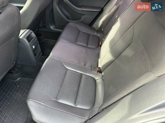 Чорний Фольксваген Джетта, об'ємом двигуна 1.98 л та пробігом 182 тис. км за 7600 $, фото 11 на Automoto.ua