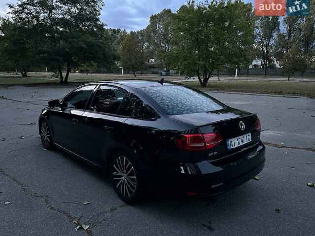 Черный Фольксваген Джетта, объемом двигателя 1.8 л и пробегом 118 тыс. км за 9500 $, фото 4 на Automoto.ua