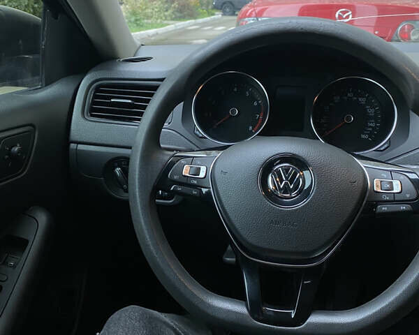 Черный Фольксваген Джетта, объемом двигателя 1.98 л и пробегом 127 тыс. км за 9300 $, фото 9 на Automoto.ua