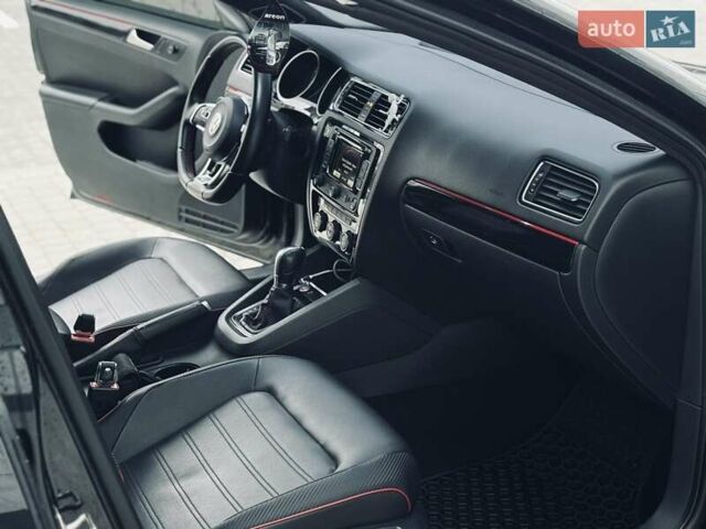 Черный Фольксваген Джетта, объемом двигателя 2 л и пробегом 170 тыс. км за 12900 $, фото 14 на Automoto.ua