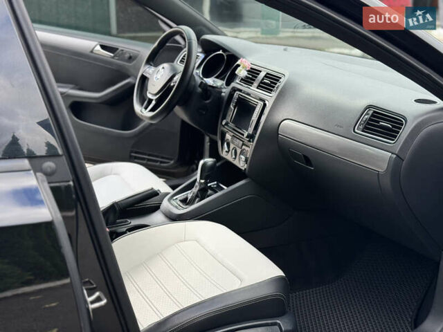 Черный Фольксваген Джетта, объемом двигателя 1.8 л и пробегом 167 тыс. км за 9500 $, фото 9 на Automoto.ua