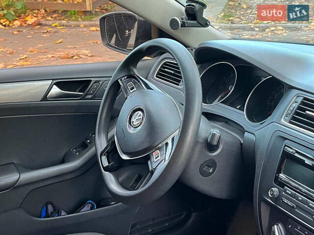 Черный Фольксваген Джетта, объемом двигателя 1.8 л и пробегом 151 тыс. км за 8490 $, фото 15 на Automoto.ua