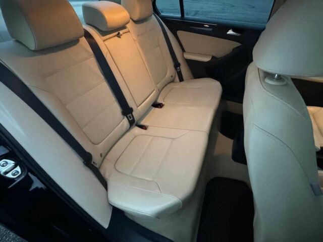 Чорний Фольксваген Джетта, об'ємом двигуна 2 л та пробігом 77 тис. км за 10500 $, фото 10 на Automoto.ua