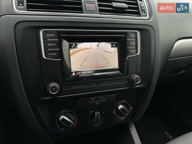 Черный Фольксваген Джетта, объемом двигателя 1.4 л и пробегом 139 тыс. км за 10800 $, фото 24 на Automoto.ua