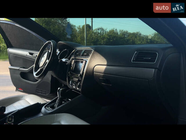 Чорний Фольксваген Джетта, об'ємом двигуна 1.8 л та пробігом 102 тис. км за 12900 $, фото 7 на Automoto.ua