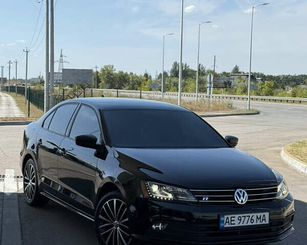 Черный Фольксваген Джетта, объемом двигателя 1.8 л и пробегом 175 тыс. км за 12999 $, фото 2 на Automoto.ua