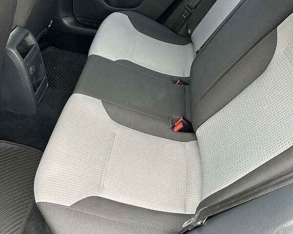 Чорний Фольксваген Джетта, об'ємом двигуна 1.4 л та пробігом 106 тис. км за 8400 $, фото 23 на Automoto.ua