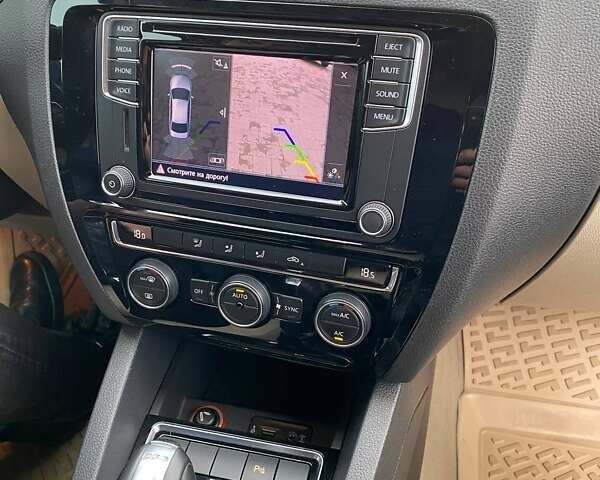 Черный Фольксваген Джетта, объемом двигателя 1.6 л и пробегом 148 тыс. км за 13700 $, фото 16 на Automoto.ua