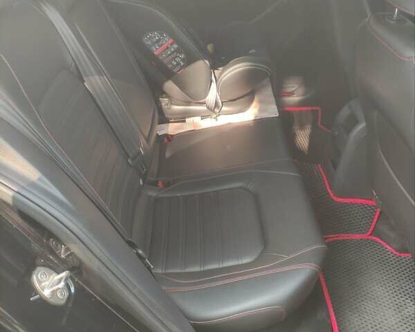 Черный Фольксваген Джетта, объемом двигателя 2 л и пробегом 178 тыс. км за 15500 $, фото 4 на Automoto.ua