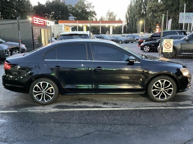 Черный Фольксваген Джетта, объемом двигателя 1.6 л и пробегом 175 тыс. км за 10777 $, фото 2 на Automoto.ua