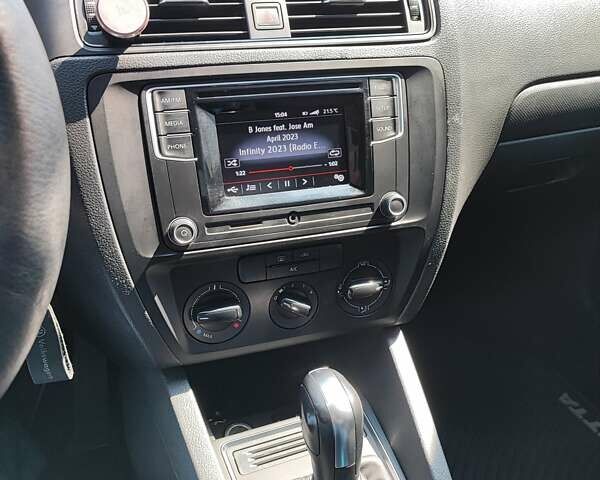 Фольксваген Джетта 2016 в Днепре (Днепропетровске) на Automoto.ua Черный Фольксваген Джетта, объемом двигателя 1.4 л и пробегом 140 тыс. км за 10700 $, фото 6 на Automoto.ua