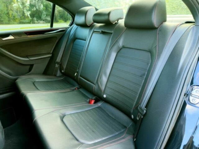 Чорний Фольксваген Джетта, об'ємом двигуна 2 л та пробігом 77 тис. км за 4200 $, фото 9 на Automoto.ua