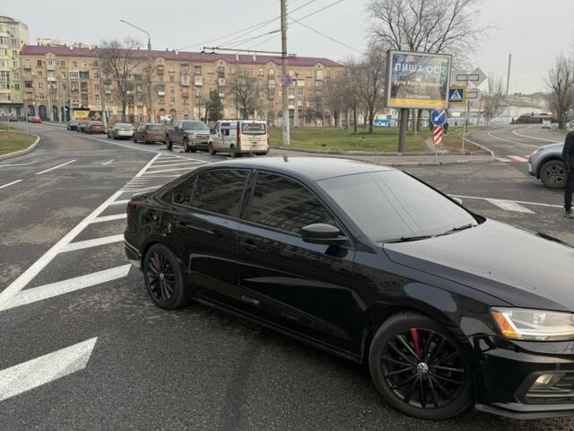 Чорний Фольксваген Джетта, об'ємом двигуна 1.8 л та пробігом 188 тис. км за 11000 $, фото 3 на Automoto.ua