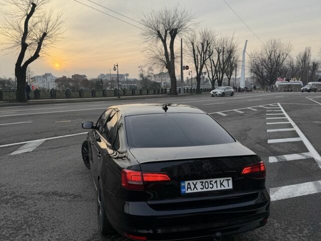 Чорний Фольксваген Джетта, об'ємом двигуна 1.8 л та пробігом 188 тис. км за 11000 $, фото 5 на Automoto.ua