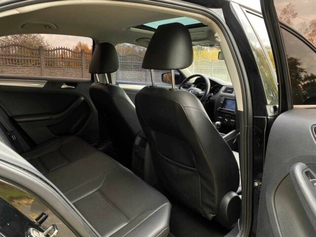 Фольксваген Джетта 2016 в Днепре (Днепропетровске) на Automoto.ua Черный Фольксваген Джетта, объемом двигателя 1.4 л и пробегом 128 тыс. км за 10500 $, фото 14 на Automoto.ua