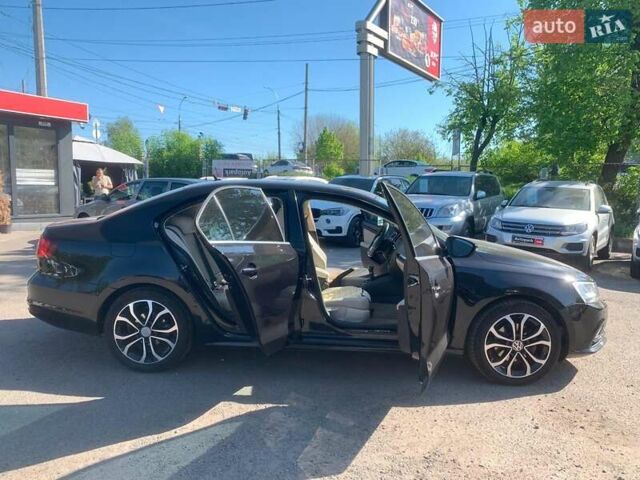 Чорний Фольксваген Джетта, об'ємом двигуна 1.6 л та пробігом 172 тис. км за 11290 $, фото 13 на Automoto.ua