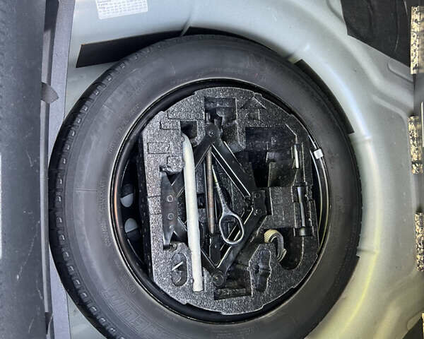 Черный Фольксваген Джетта, объемом двигателя 1.6 л и пробегом 164 тыс. км за 10900 $, фото 8 на Automoto.ua