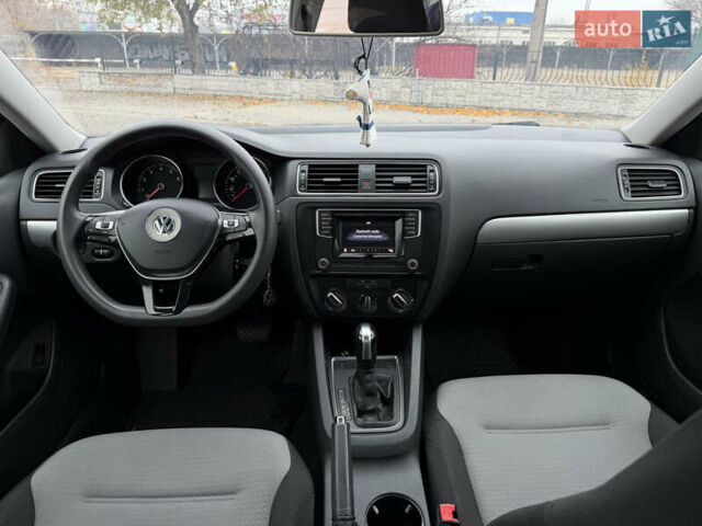 Черный Фольксваген Джетта, объемом двигателя 1.4 л и пробегом 139 тыс. км за 10800 $, фото 22 на Automoto.ua