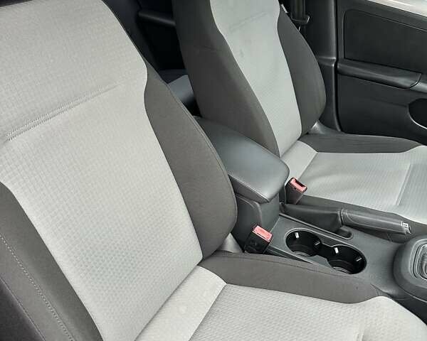 Чорний Фольксваген Джетта, об'ємом двигуна 1.4 л та пробігом 106 тис. км за 8400 $, фото 29 на Automoto.ua