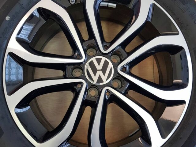 Черный Фольксваген Джетта, объемом двигателя 1.6 л и пробегом 175 тыс. км за 10777 $, фото 21 на Automoto.ua