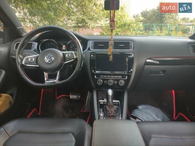 Черный Фольксваген Джетта, объемом двигателя 2 л и пробегом 178 тыс. км за 15500 $, фото 7 на Automoto.ua