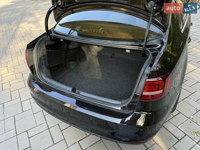 Черный Фольксваген Джетта, объемом двигателя 1.39 л и пробегом 99 тыс. км за 11300 $, фото 27 на Automoto.ua