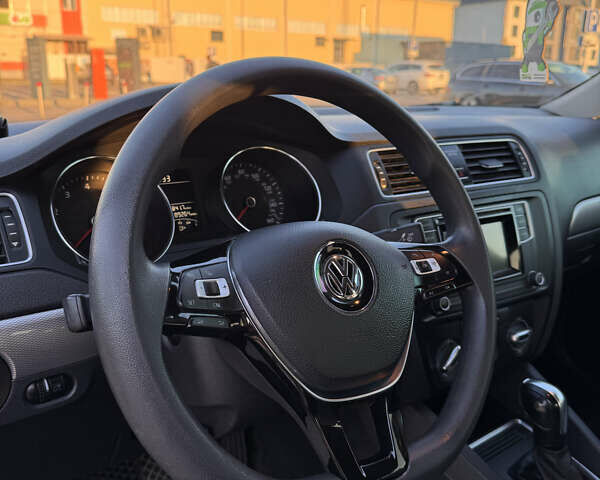 Чорний Фольксваген Джетта, об'ємом двигуна 1.4 л та пробігом 149 тис. км за 9700 $, фото 14 на Automoto.ua