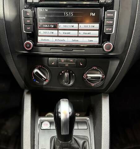 Чорний Фольксваген Джетта, об'ємом двигуна 1.8 л та пробігом 105 тис. км за 10500 $, фото 11 на Automoto.ua