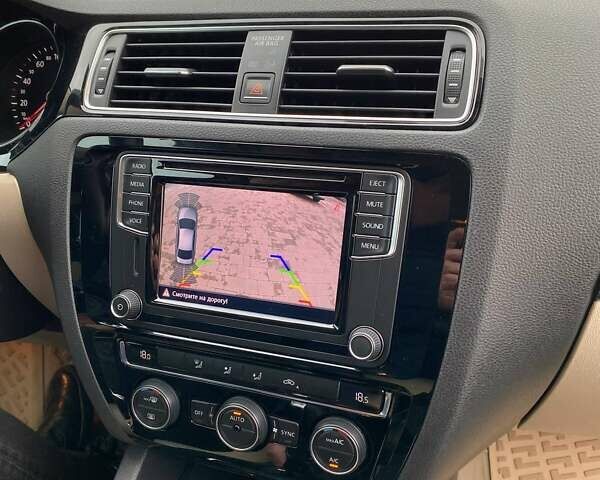 Черный Фольксваген Джетта, объемом двигателя 1.6 л и пробегом 148 тыс. км за 13700 $, фото 11 на Automoto.ua