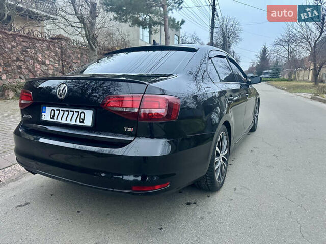 Черный Фольксваген Джетта, объемом двигателя 1.8 л и пробегом 90 тыс. км за 11500 $, фото 6 на Automoto.ua