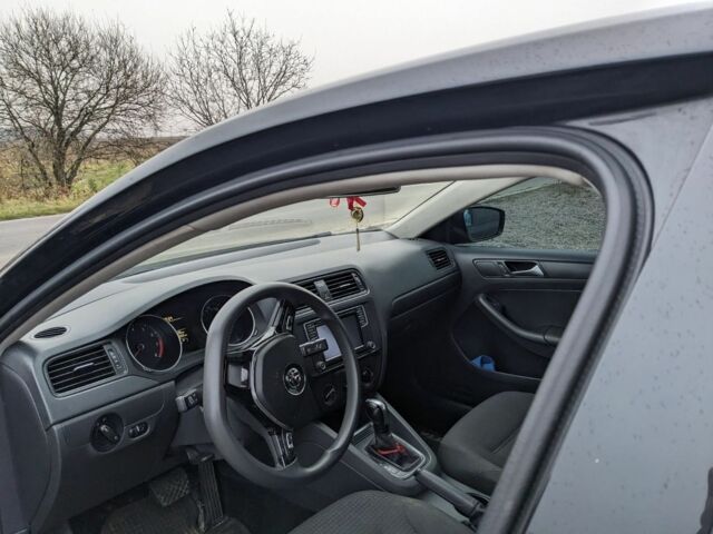 Черный Фольксваген Джетта, объемом двигателя 1.4 л и пробегом 85 тыс. км за 10500 $, фото 7 на Automoto.ua