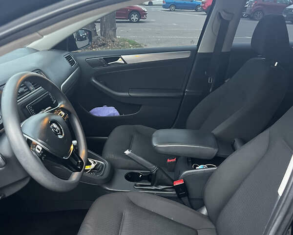 Чорний Фольксваген Джетта, об'ємом двигуна 1.4 л та пробігом 150 тис. км за 10500 $, фото 4 на Automoto.ua