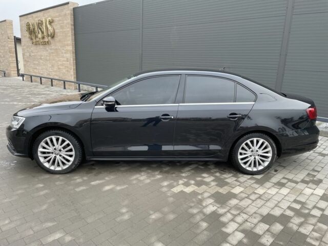 Черный Фольксваген Джетта, объемом двигателя 1.6 л и пробегом 175 тыс. км за 10777 $, фото 4 на Automoto.ua