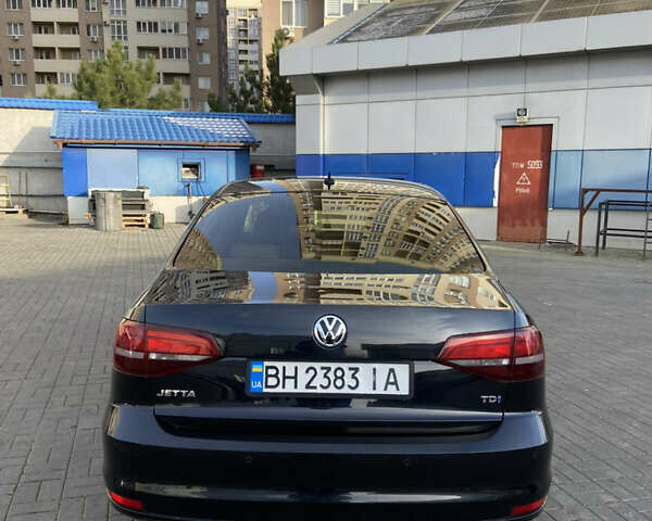 Черный Фольксваген Джетта, объемом двигателя 1.6 л и пробегом 207 тыс. км за 12000 $, фото 3 на Automoto.ua