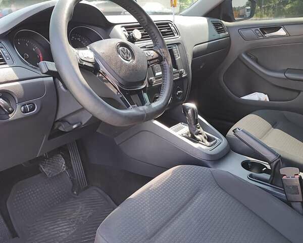 Фольксваген Джетта 2016 в Днепре (Днепропетровске) на Automoto.ua Черный Фольксваген Джетта, объемом двигателя 1.4 л и пробегом 140 тыс. км за 10700 $, фото 4 на Automoto.ua