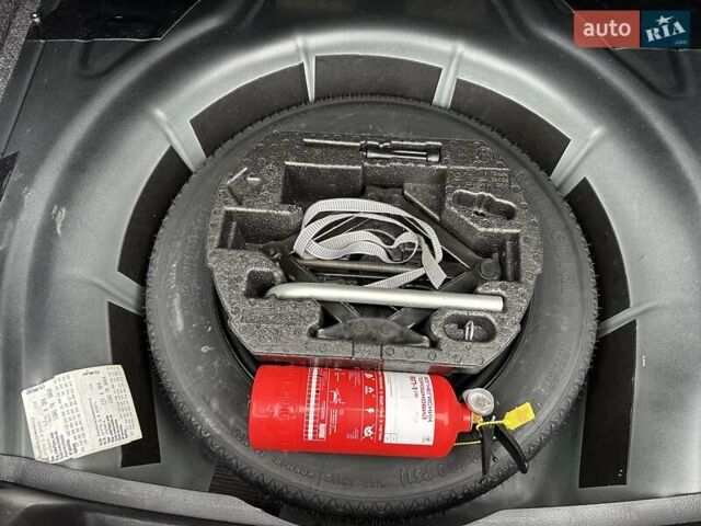 Чорний Фольксваген Джетта, об'ємом двигуна 1.4 л та пробігом 106 тис. км за 8400 $, фото 34 на Automoto.ua