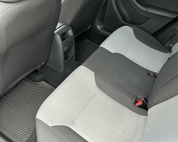 Чорний Фольксваген Джетта, об'ємом двигуна 1.4 л та пробігом 106 тис. км за 8400 $, фото 24 на Automoto.ua